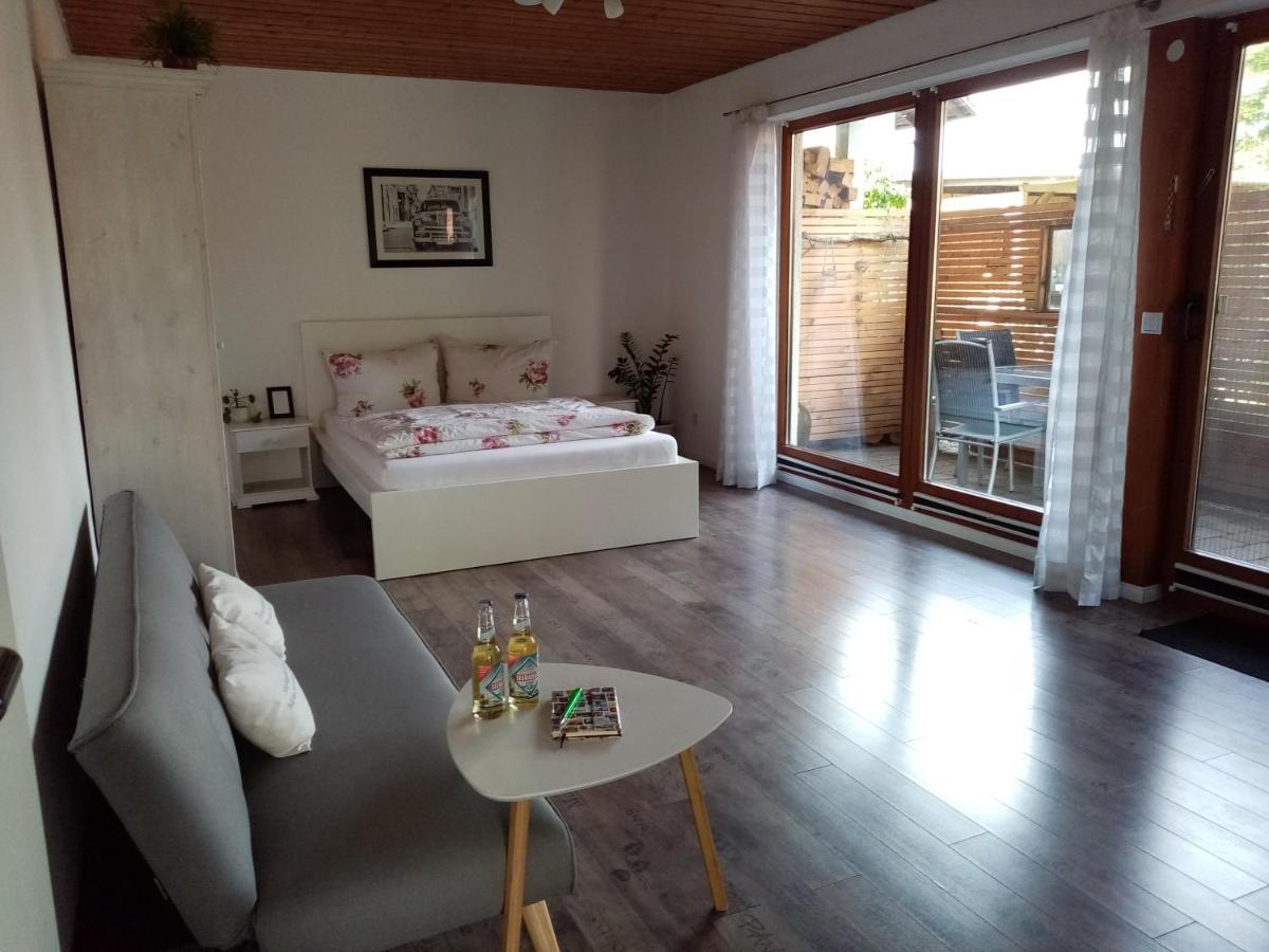 Schoene Einzimmer Wohnung Zwischen Bodensee Und Allgaeu Neukirch (Tubingen) Exterior foto
