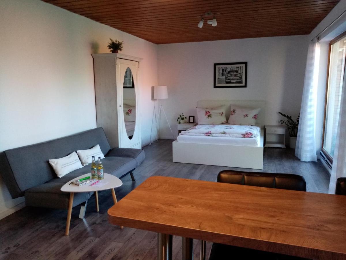 Schoene Einzimmer Wohnung Zwischen Bodensee Und Allgaeu Neukirch (Tubingen) Exterior foto