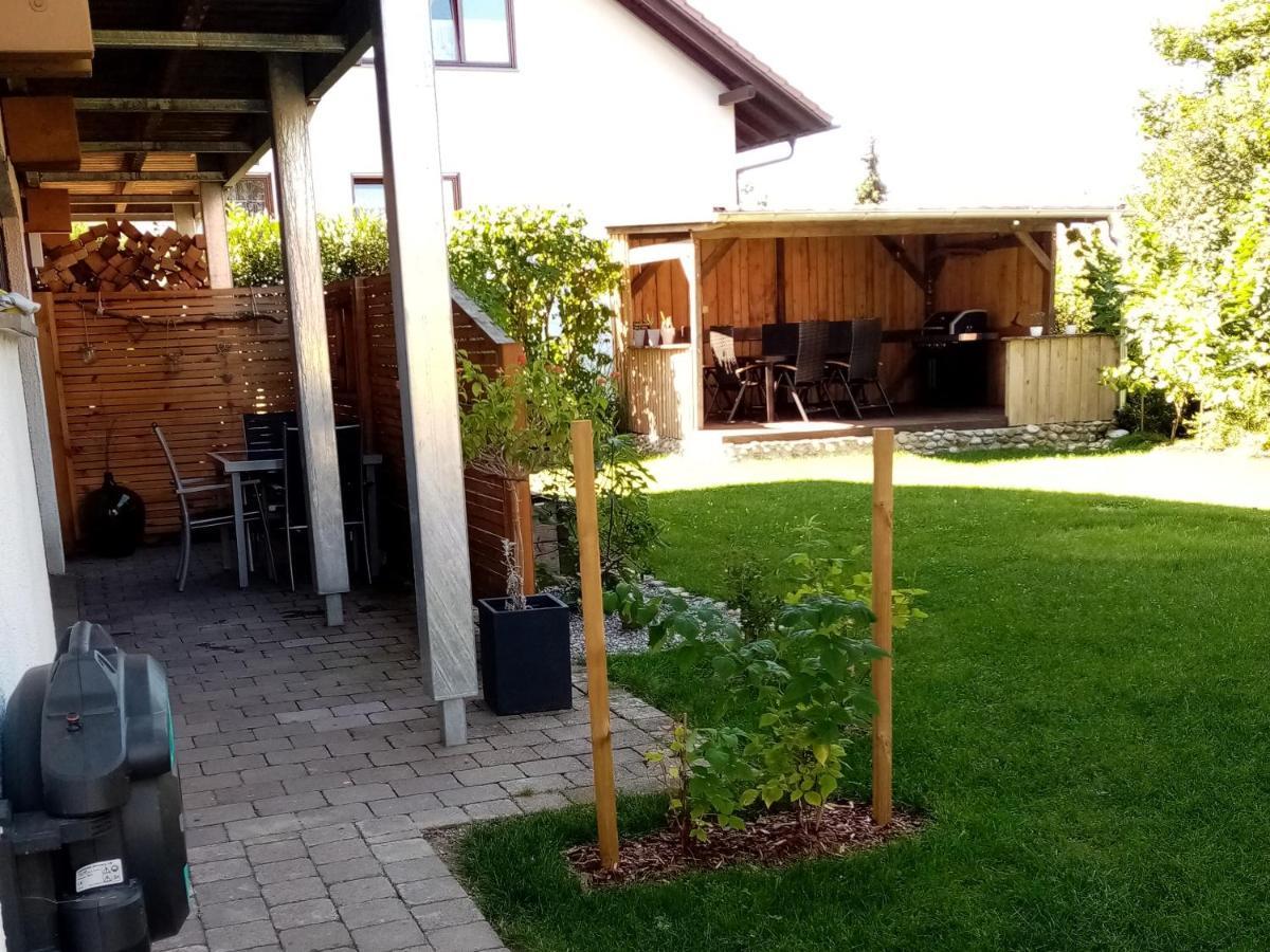 Schoene Einzimmer Wohnung Zwischen Bodensee Und Allgaeu Neukirch (Tubingen) Exterior foto